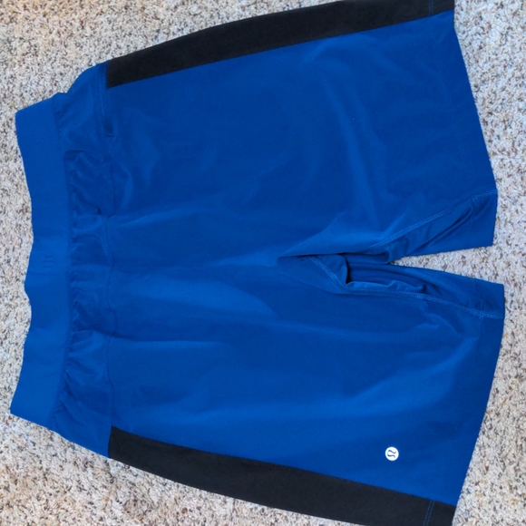 LULULEMON T.H.E Men's shorts - M - Picture 2 of 6